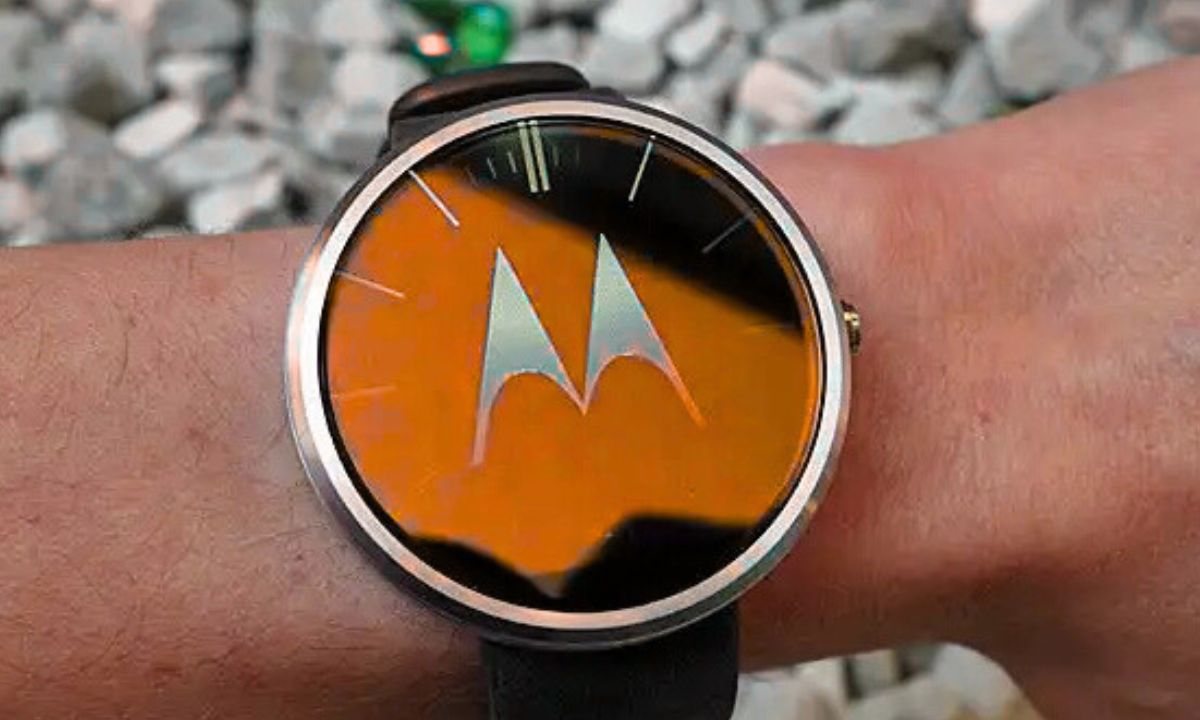 Moto Watch 23 जनवरी को होगी लॉन्च, जानिए इसके फीचर्स, बैटरी और खासियतें
